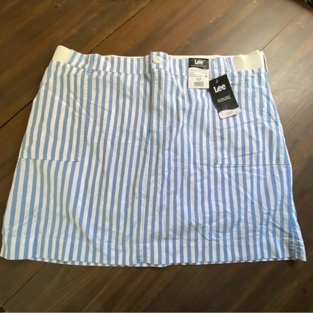Lee Skort Women’s Size 22 M Mid Rise Prep‎ Blue Stripes Ultra Soft Waistband New